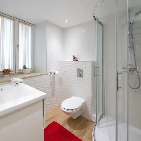 2 - Luxury With Terrace In Heart Of Apartament