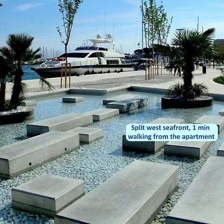 2 - Luxury With Terrace In Heart Of דירה *