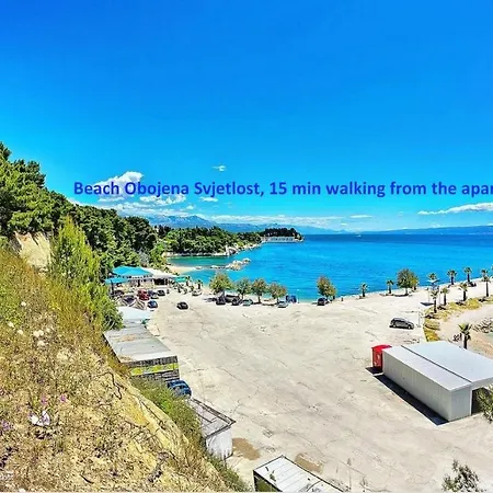 2 - Luxury With Terrace In Heart Of *